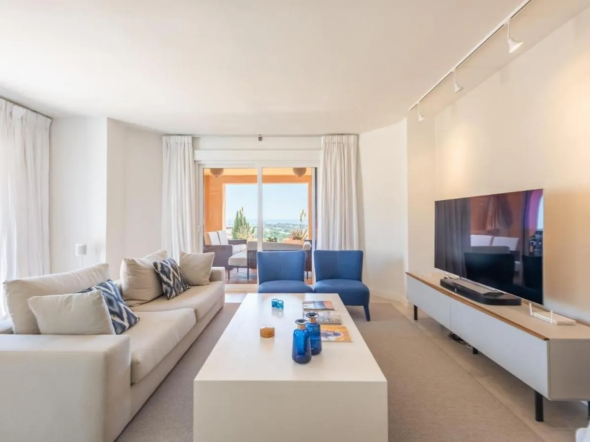 Los Belvederes A Spacious And Luxury Apartment Μαρμπέλλα