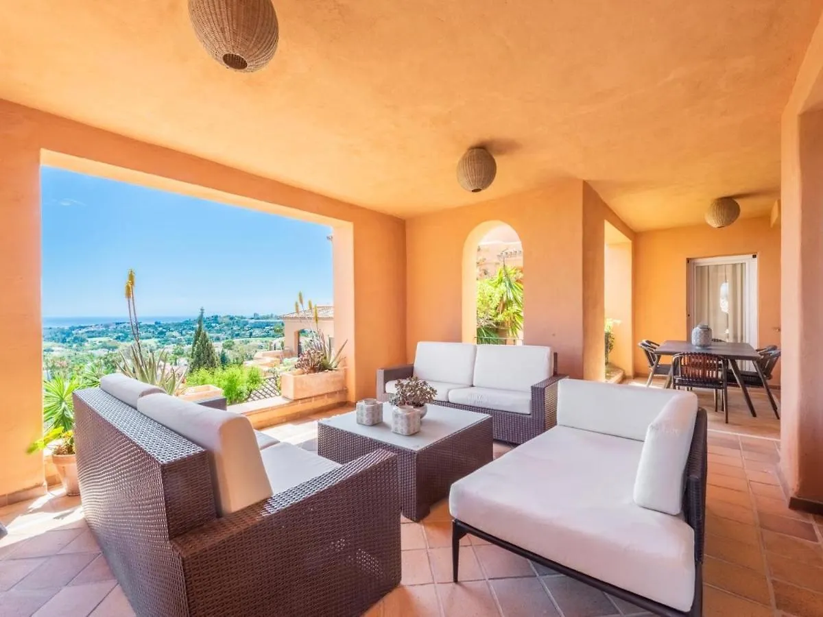 Los Belvederes A Spacious And Luxury Apartment Μαρμπέλλα