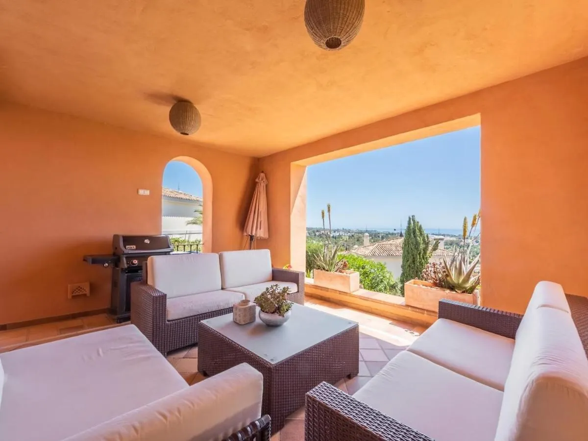 Los Belvederes A Spacious And Luxury Apartment Μαρμπέλλα
