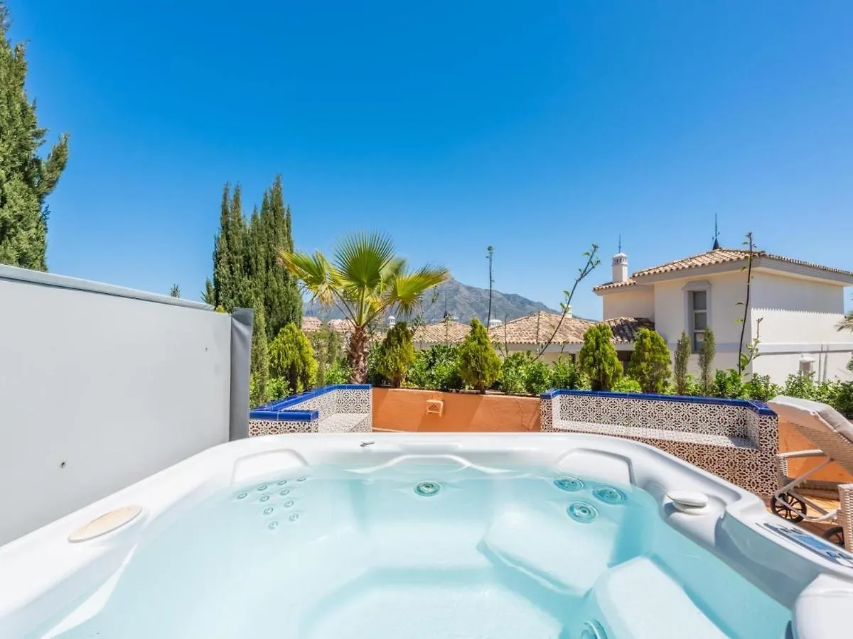 Los Belvederes A Spacious And Luxury Apartment Μαρμπέλλα 0*,  Ισπανία